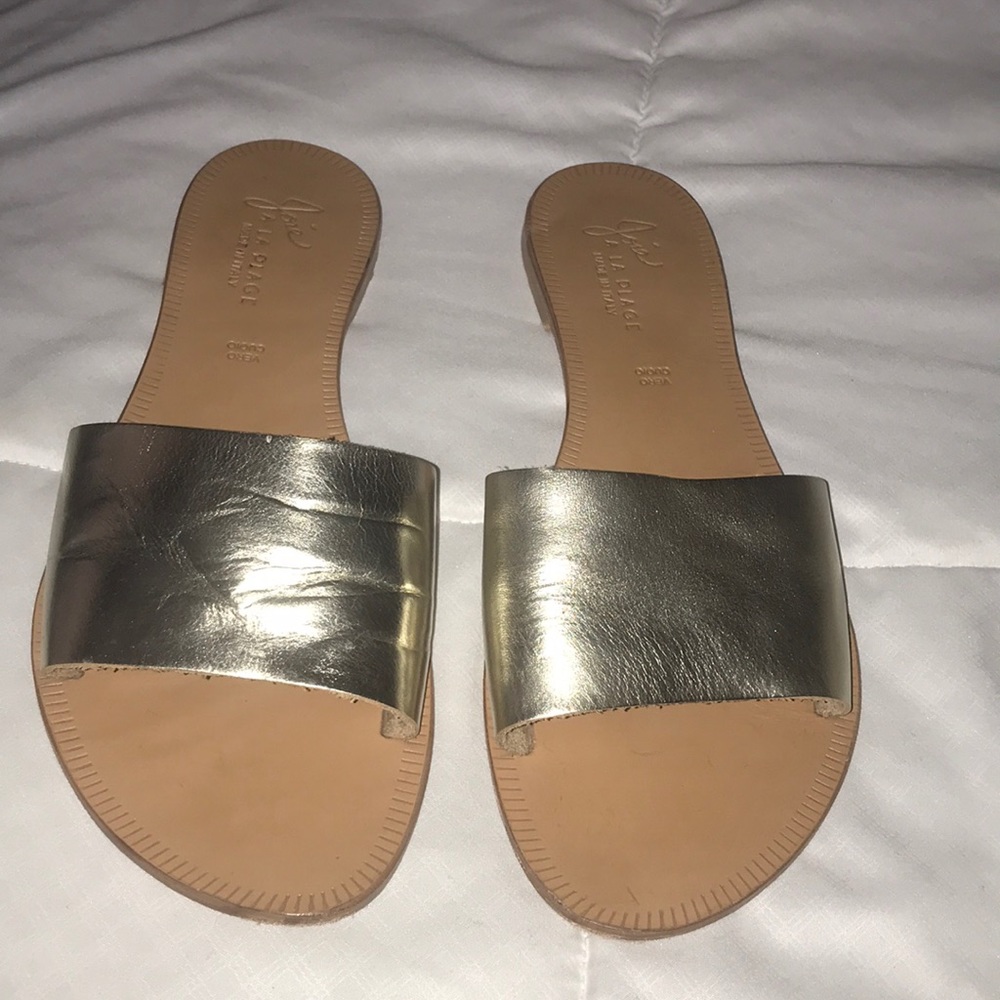 Joie A La Plage gold sandal. Size 41. Run small